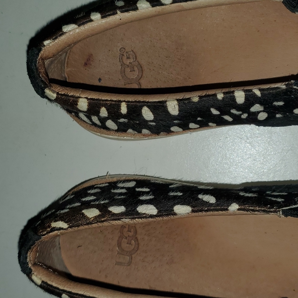 UGG women's 7.5 calf hair black and white poka dot slip on loafer shoes - Picture 2 of 8